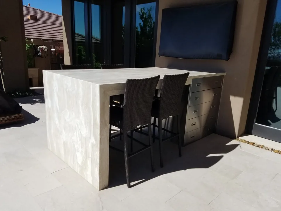 Porcelain Outdoor Bar