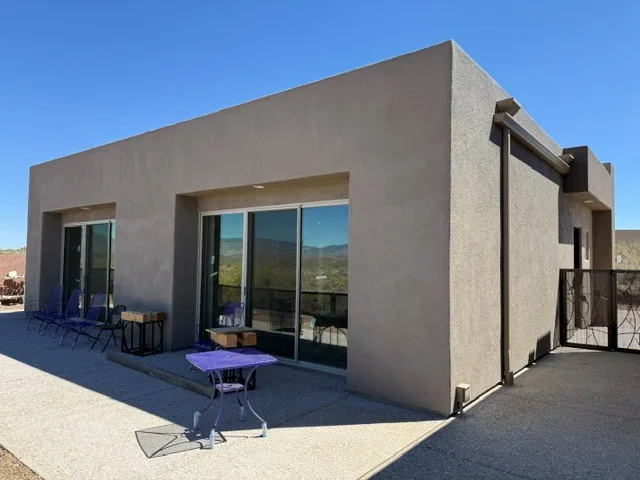 Guest House Patio