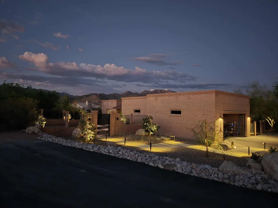 Architectural Landscape Lighting