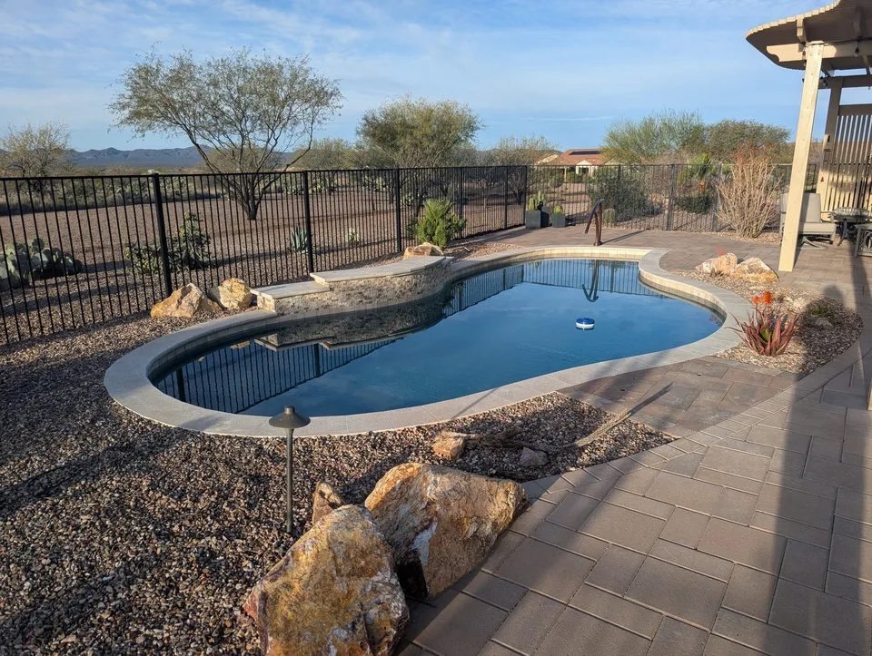 Free form pool & patio