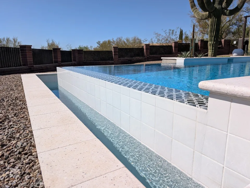 Raised Spa Detail